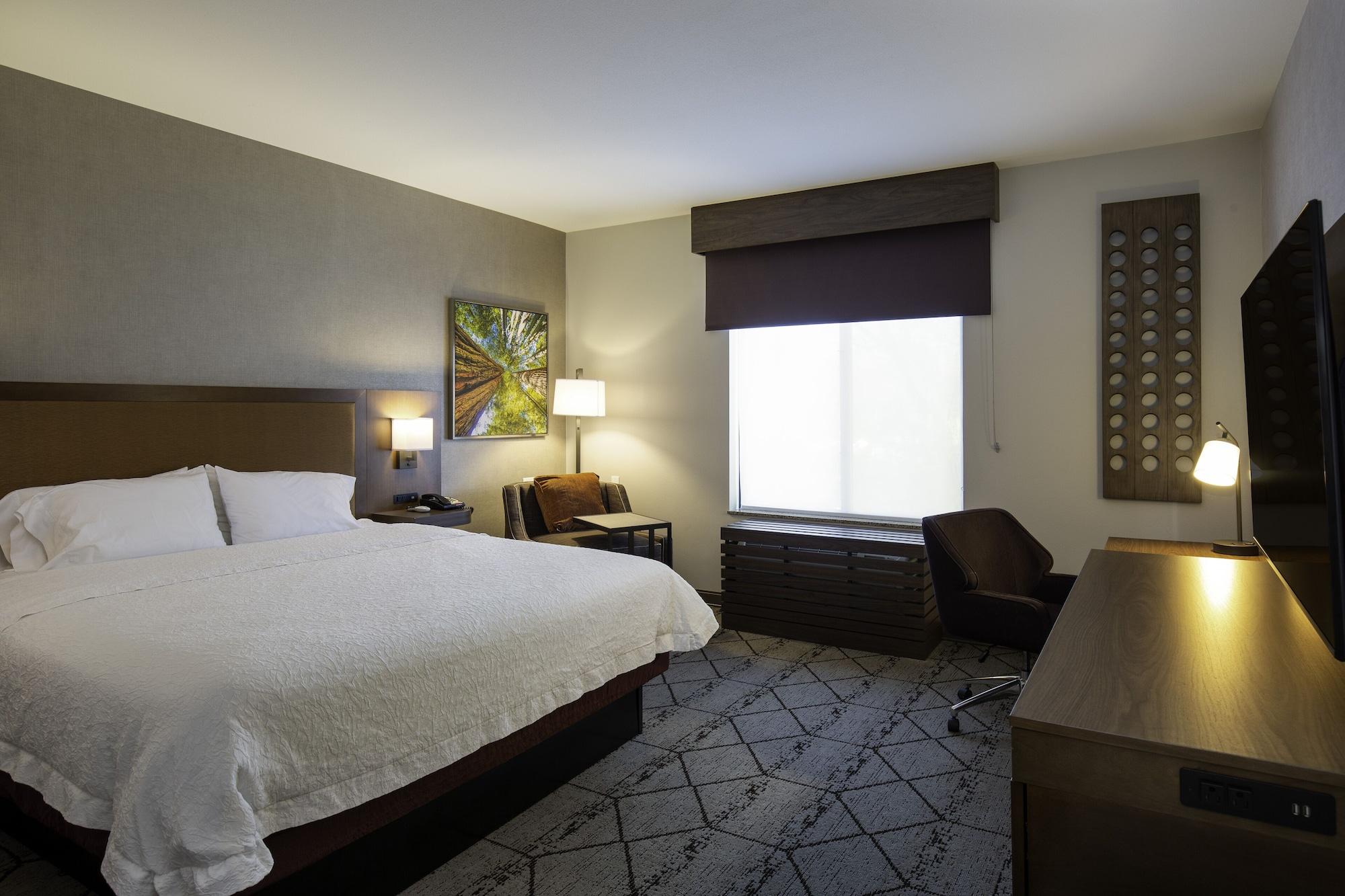 Hampton Inn & Suites Windsor-Sonoma Wine Country Екстер'єр фото