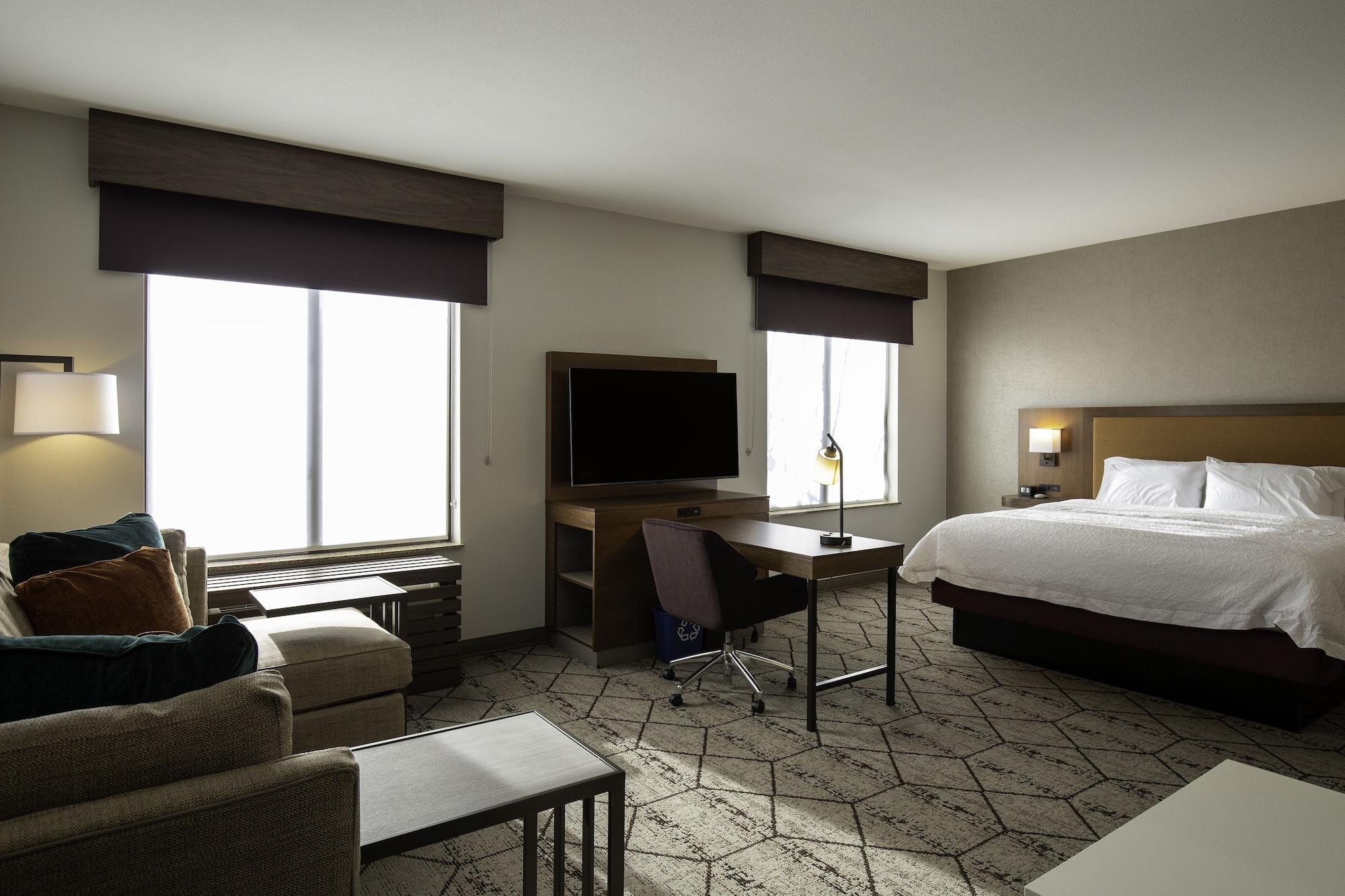 Hampton Inn & Suites Windsor-Sonoma Wine Country Екстер'єр фото