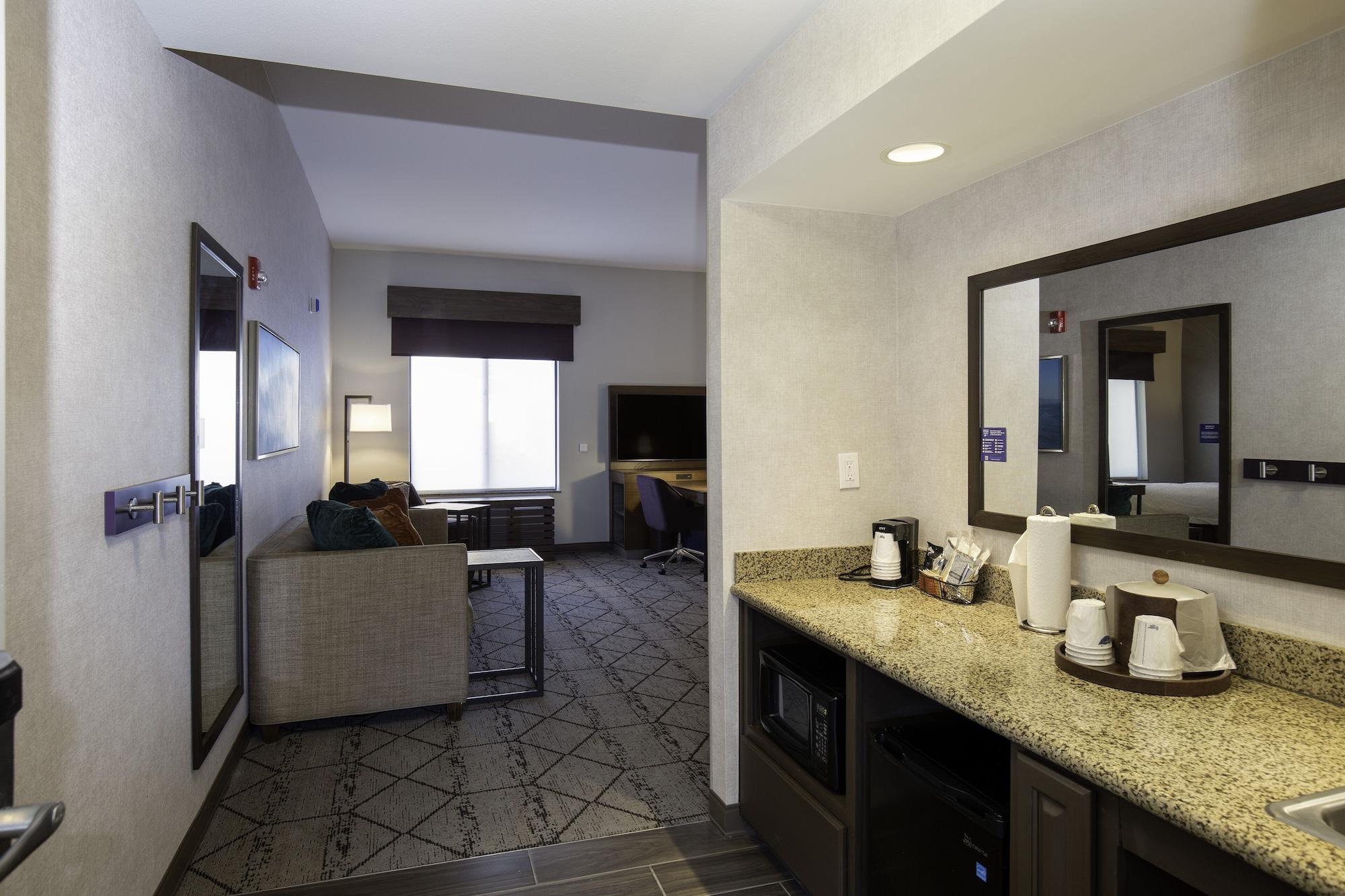 Hampton Inn & Suites Windsor-Sonoma Wine Country Екстер'єр фото