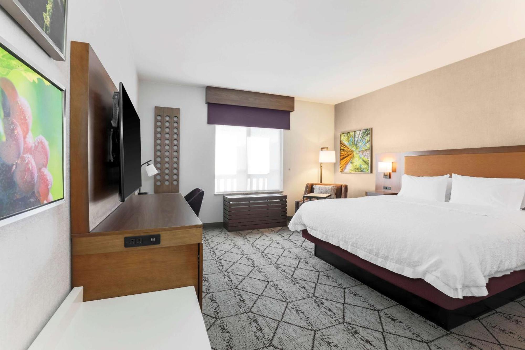 Hampton Inn & Suites Windsor-Sonoma Wine Country Екстер'єр фото